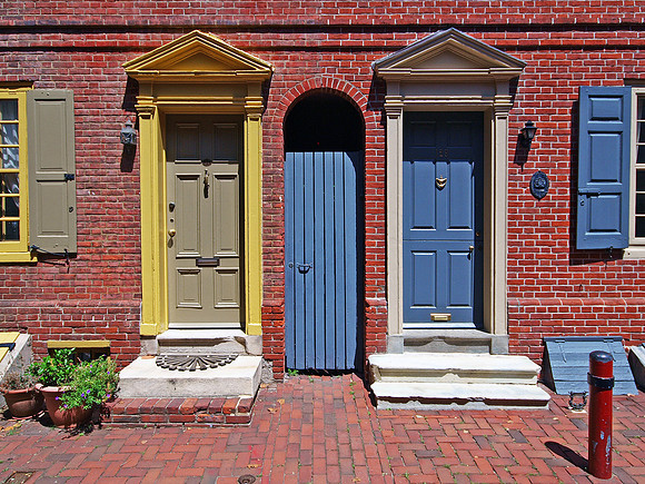 Elfreths Alley Doors