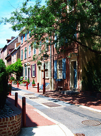 Elfreths Alley in The Shade