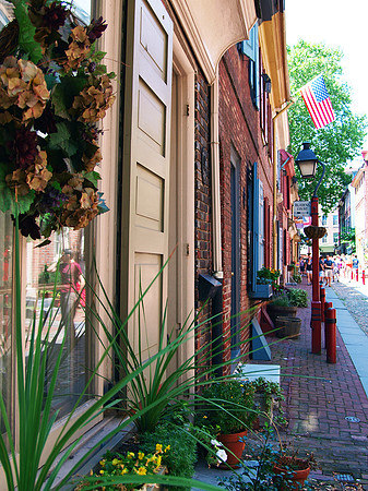 Beautiful Elfreths Alley